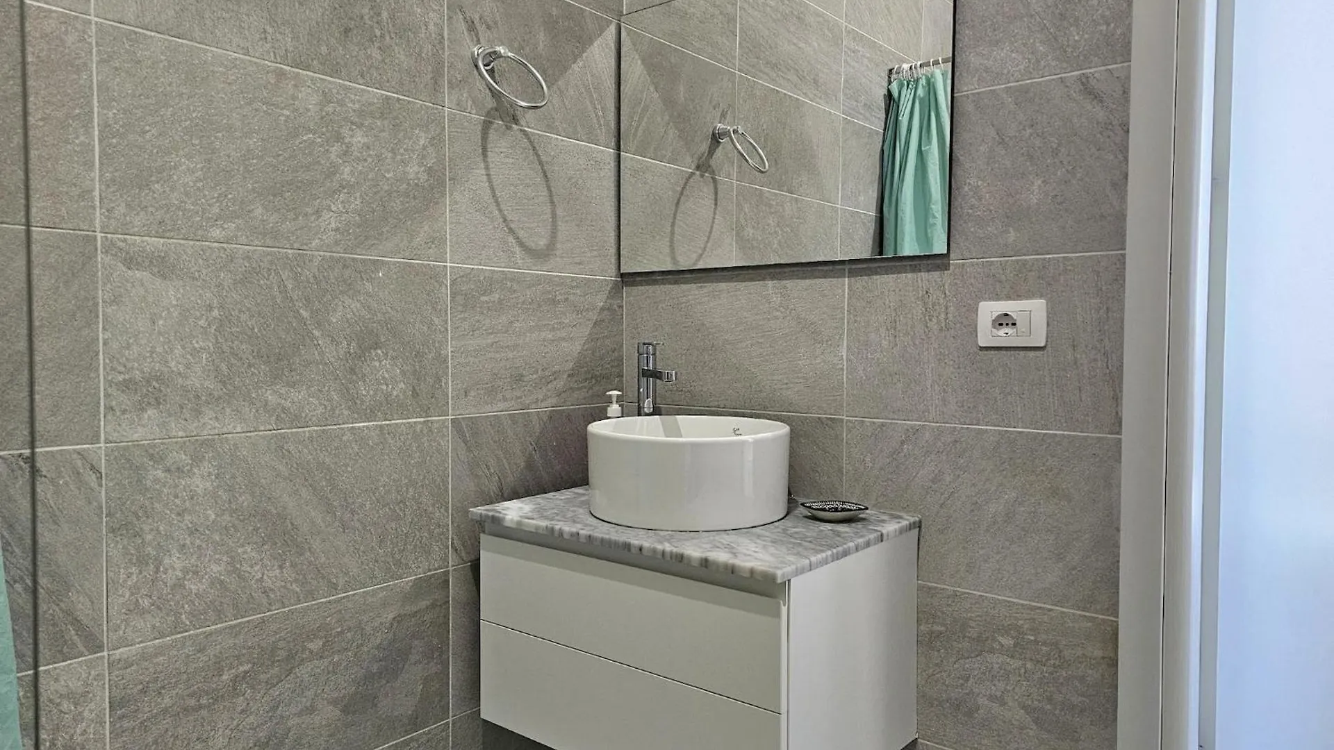 Refined Seaside Comfort In Saranda 0*,  Albanie