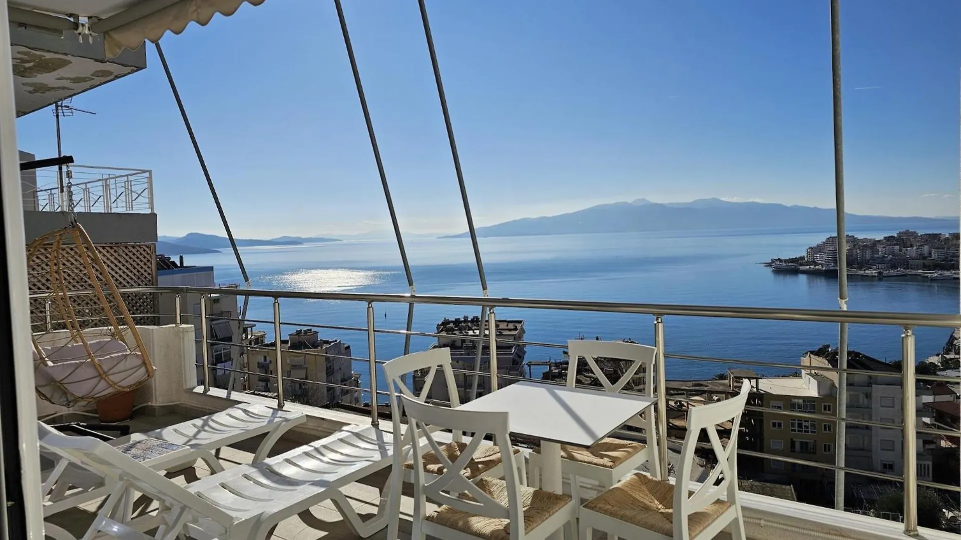 Refined Seaside Comfort In Saranda 0*,