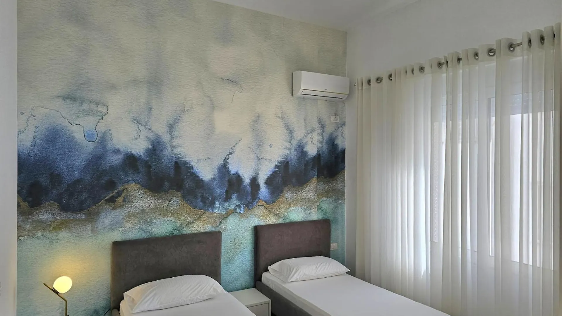 Refined Seaside Comfort In Saranda Albanie