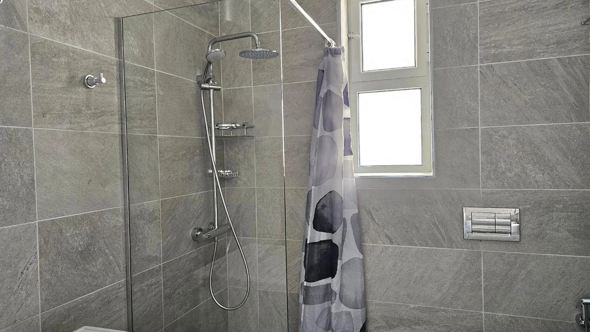 Appartement Refined Seaside Comfort In Saranda